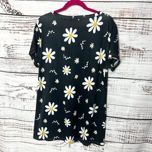 Bon Apple Tea short sleeved top size XL